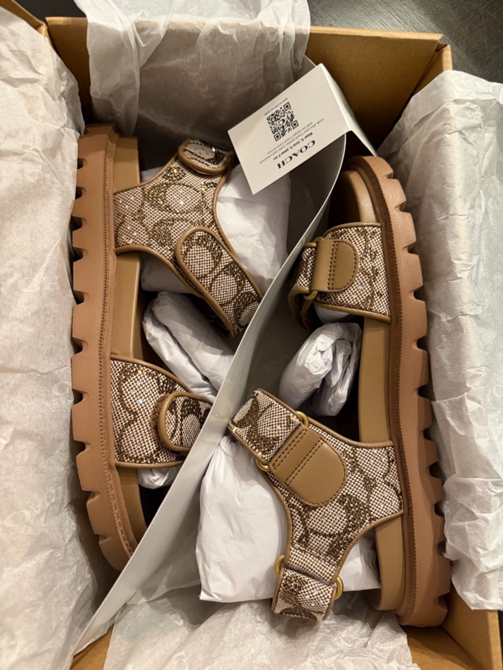 Coach Tan Brynn Cry Sig Sandal size 9 - Picture 3 of 8